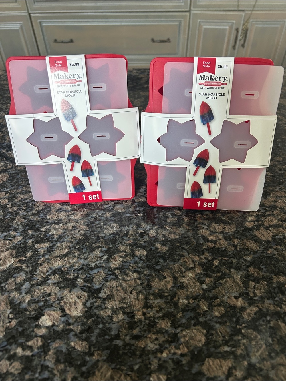 Makery Star Popsicle Mold - Red & White (Set)